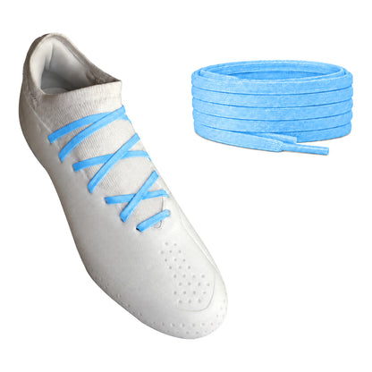 Blauw – veters plat smal voetbal blauw licht 02 aan schoen